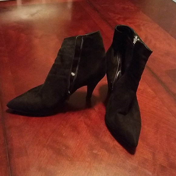 Women's velour black ankle boots - Picture 2 of 6